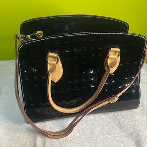 Arcadia Black Patent Leather Shoulder Bag